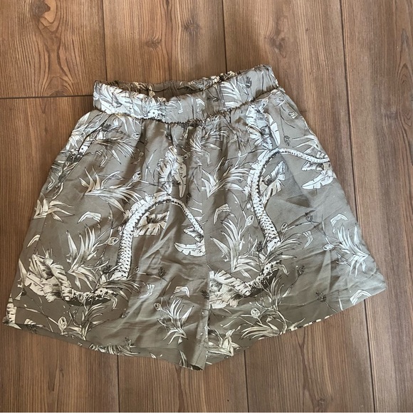 Annie Bing Candice Shorts - Picture 2 of 5